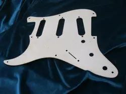 AVRI 57 STRATOCASTER