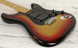 FENDER STRATOCASTER 3-COLOR