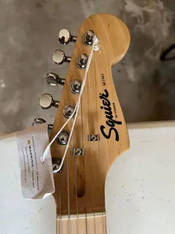 FENDER SQUIER MINI STRATOCASTER MAPLE ELECTRIC GUITAR - OLYMPIC WHITE