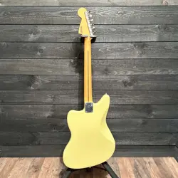 FENDER PLAYER II JAGUAR ELECTRIC GUITAR - HIALEAH YELLOW