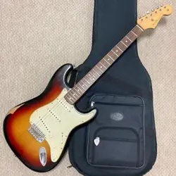 FENDER MEXICO ROAD WORN 60S STRATOCASTER MADE IN 2011