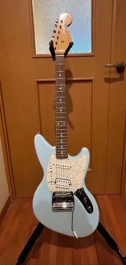 FENDER JAGSTANG KURT COBAIN