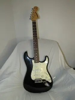 PICKGUARD W/FENDER CASE