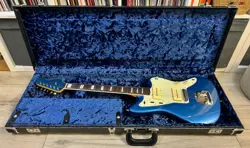 2023 FENDER AMERICAN VINTAGE II '66 JAZZMASTER LAKE PLACID BLUE UPGRADES USA