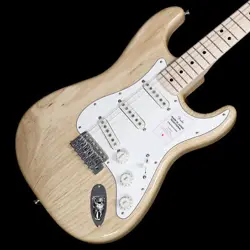 FENDER MADE IN JAPAN TRADITIONAL 70S STRATOCASTER MAPLE NATURAL WEIGHT: 3.84KG
