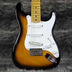 FENDER ST57-SS 2-TONE SUNBURST ELECTRIC GUITAR EXCELLENT CONDITION