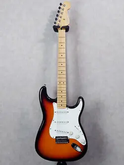 FENDER STANDARD STRATOCASTER ELECTRIC GUITAR EXCELLENT CONDITION