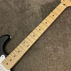 JAPAN STRATOCASTER SQUIER