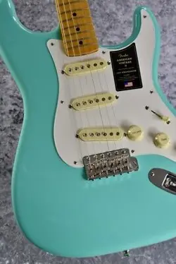 FENDER AMERICAN VINTAGE II 57 STRATOCASTER / SEA FOAM GREEN