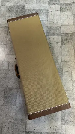 56 STRATOCASTER USED