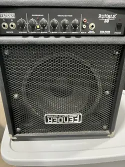 FENDER RUMBLE 30 WATT ELECTRIC BASS GUITAR AMP AMPLIFIER