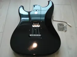 2004 BLACK FENDER