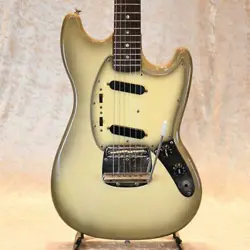FENDER USAMUSTANG