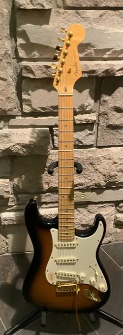 FENDER STRATOCASTER 50TH ANNIVERSARY 2004 AMERICAN EXCELLENT CONDITION