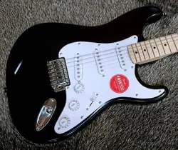 SQUIER BY FENDER SONIC STRATOCASTER BLACK MAPLE