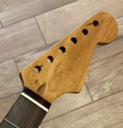 WARMOTH FENDER SR02B6