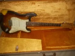 FENDER STRATOCASTER 1960