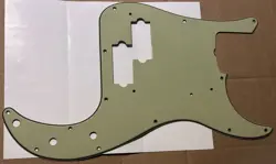 PRECISION/P-BASS PICKGUARD 13-HOLE