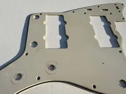 AVRI FENDER JAZZMASTER