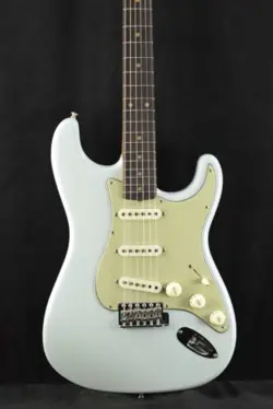 FENDER VINTAGE CUSTOM 1959 STRATOCASTER NOS FADED AGED SONIC BLUE 3A ROSEWOOD