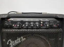 FENDER BASSMAN 25 (PR 422) GUITAR COMBO AMPLIFIER