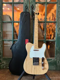 2004 FENDER AMERICAN TELECASTER NATURAL WITH HARDSHELL CASE