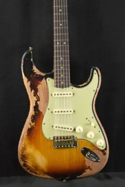 FENDER 1963 STRATOCASTER SUPER HEAVY RELIC SUPER FADED AGED 3-COLOR SUNBURST 3A