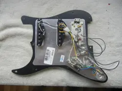 BLACK PICKGUARD ALNICO