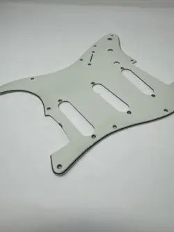 3-PLY 11-HOLE PICKGUARD