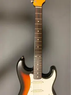 GUITAR SERIAL STRATOCASTER