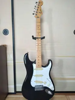 FENDER JAPAN ELECTRIC GUITAR STRATOCASTER BLACK WITH GIG BAG USED FROM JAPAN