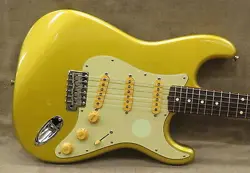 FENDER JAPAN ST62-70TX SHORELINE GOLD USED 1997-2000 ALDER BODY W/SOFT CASE