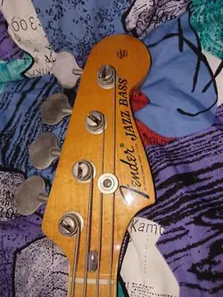 VINTAGE MUSICAL INSTRUMENT