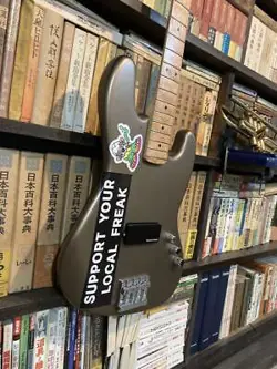 SQUIER BY FENDER JAZZ BASS FLEA CUSTOM