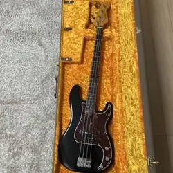 FENDER AMERICAN VINTAGE II PRECISION BASS