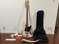 FENDER FLEA JAZZ BASS