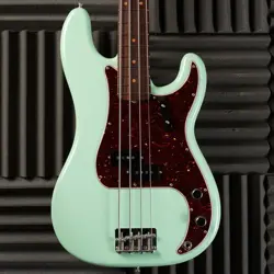 FENDER AMERICAN ORIGINAL '60S PRECISION BASS - SURF GREEN