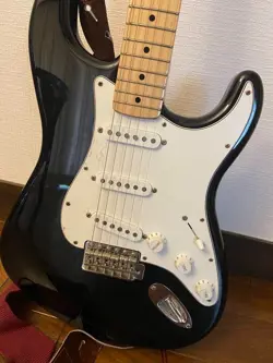 70’S STRATOCASTER