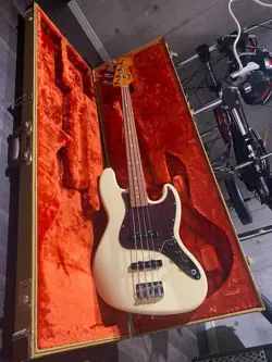 FENDER MEXICO CLASSIC 60S