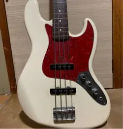 FENDER JAPAN JAZZ BASS WHITE