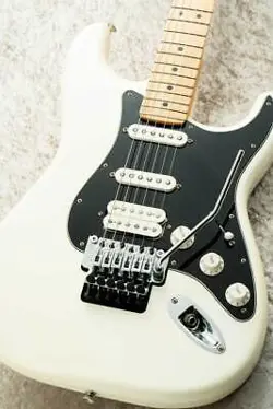 FENDER PLAYER STRATOCASTER FLOYD ROSE HSS -POLAR WHITE- 2018  USED