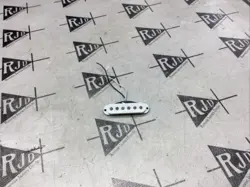 80’S FENDER USA STRATOCASTER SINGLE COIL PICKUP STAGGERED