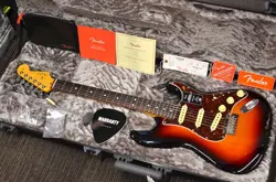 FENDER AMERICAN PROFESSIONAL II STRATOCASTER ROSEWOOD FINGERBOARD 3-COLOR SUNBUR