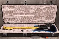 FENDER AMERICAN PROFESSIONAL II STRATOCASTER MAPLE FINGERBOARD DARK NIGHT S N US