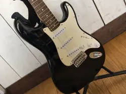 SQUIER BY FENDER/SQUIER