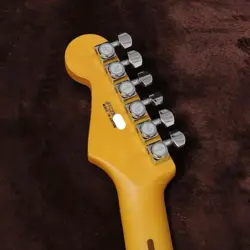 STRATOCASTER BRIGHT WHITE/ROSEWOOD