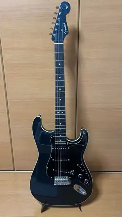 FENDER EXCLUSIVE AERODYNE STRATOCASTER