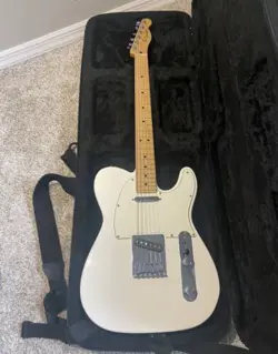 FENDER TELECASTER - PLAYER SERIES - POLAR WHITE