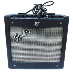 FENDER BRAND MUSTANG I MODEL BLACK ELECTRIC GUITAR AMPLIFIER W/ POWER CABLE