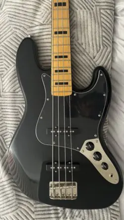 BLACK STRING BASS